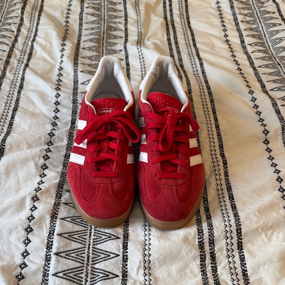 Women’s Adidas Gazelle Sneakers